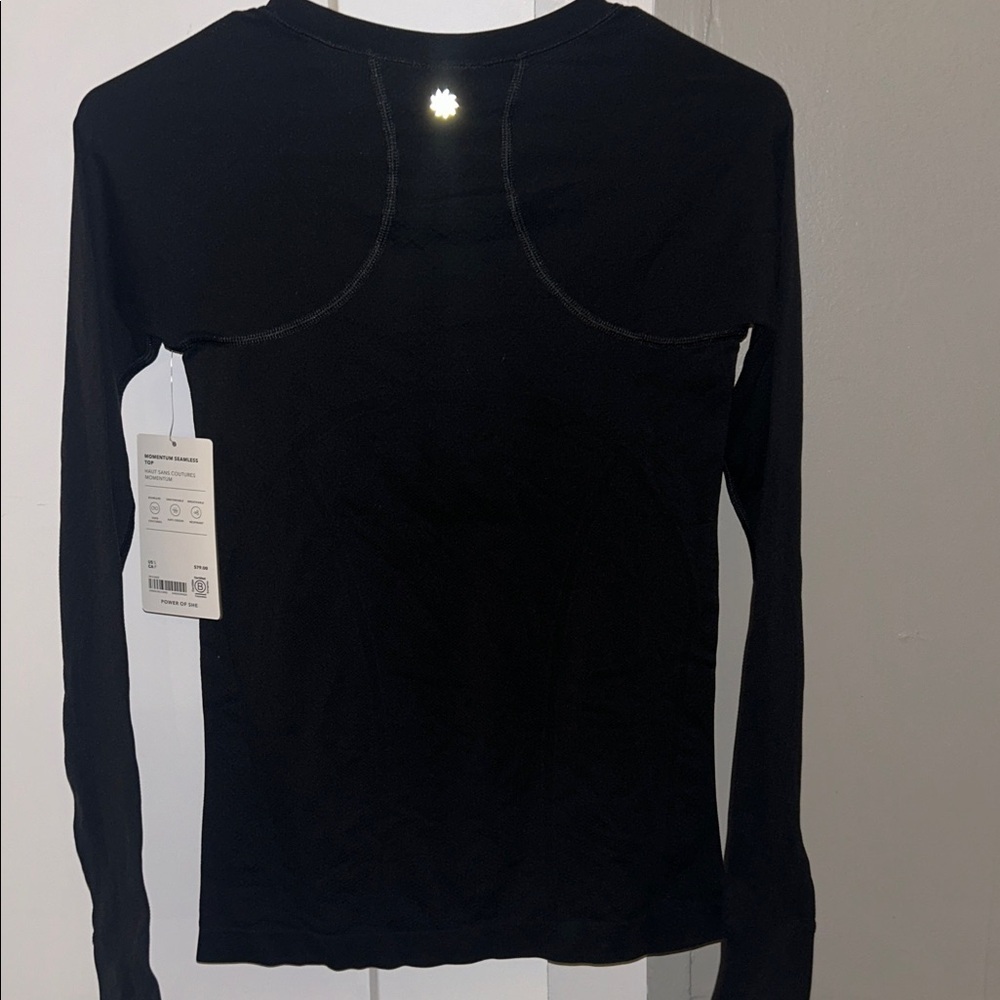 NWT Athleta Momentum Seamless Top Black- Small - Picture 3 of 6